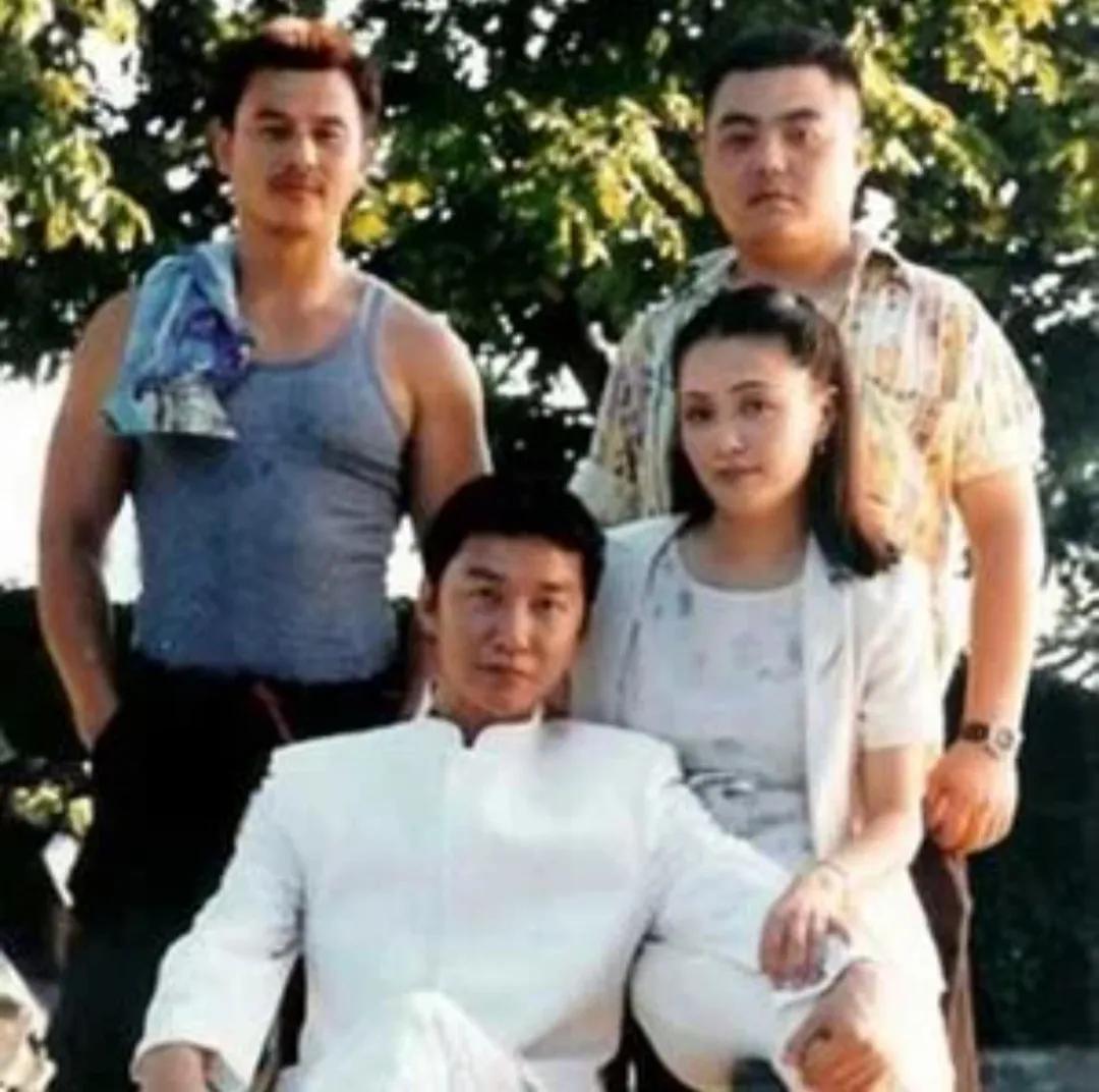 《插翅难逃》张世豪和他三个发小之间的故事，原来一切早已注定