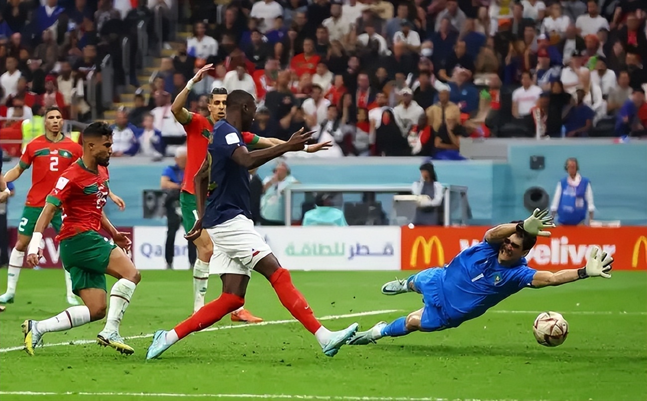 法阿交手2胜3平7负，法国拿什么来打破世界杯卫冕记录
