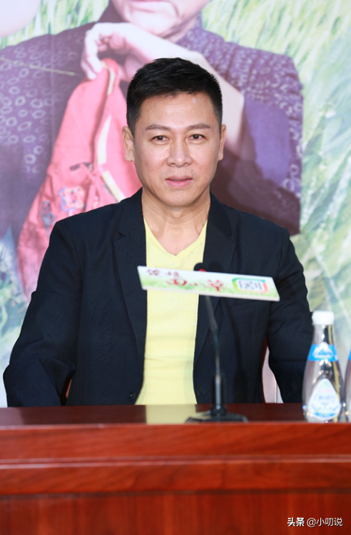 演员胡亚捷与妻子3次闹离婚结果越闹感情越深如今幸福美满