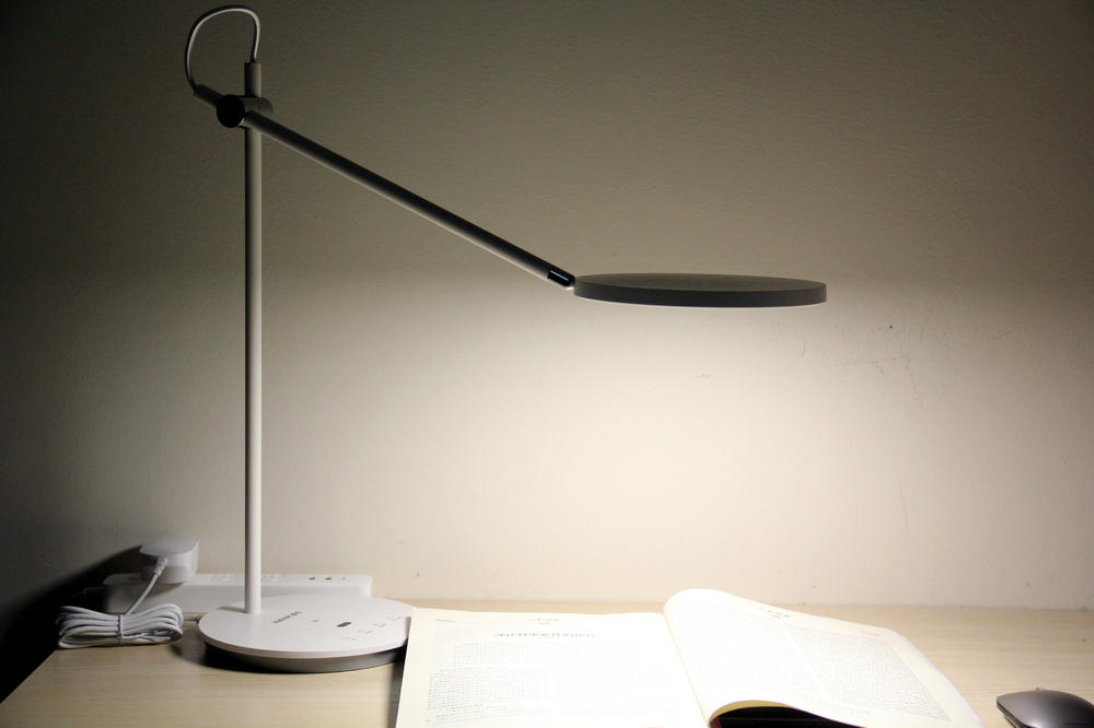 超大发光面+智能调光，南卡护眼台灯L1无蓝光真健康