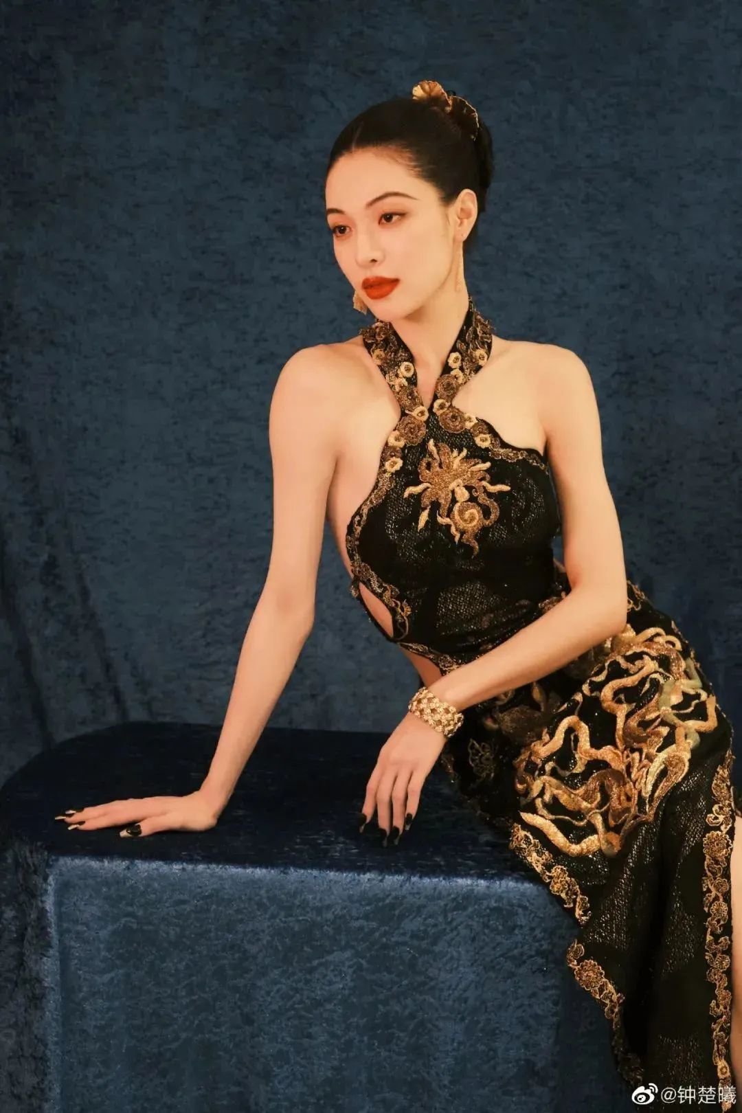 红毯狂秀20套高定的范冰冰,还是败给她了?