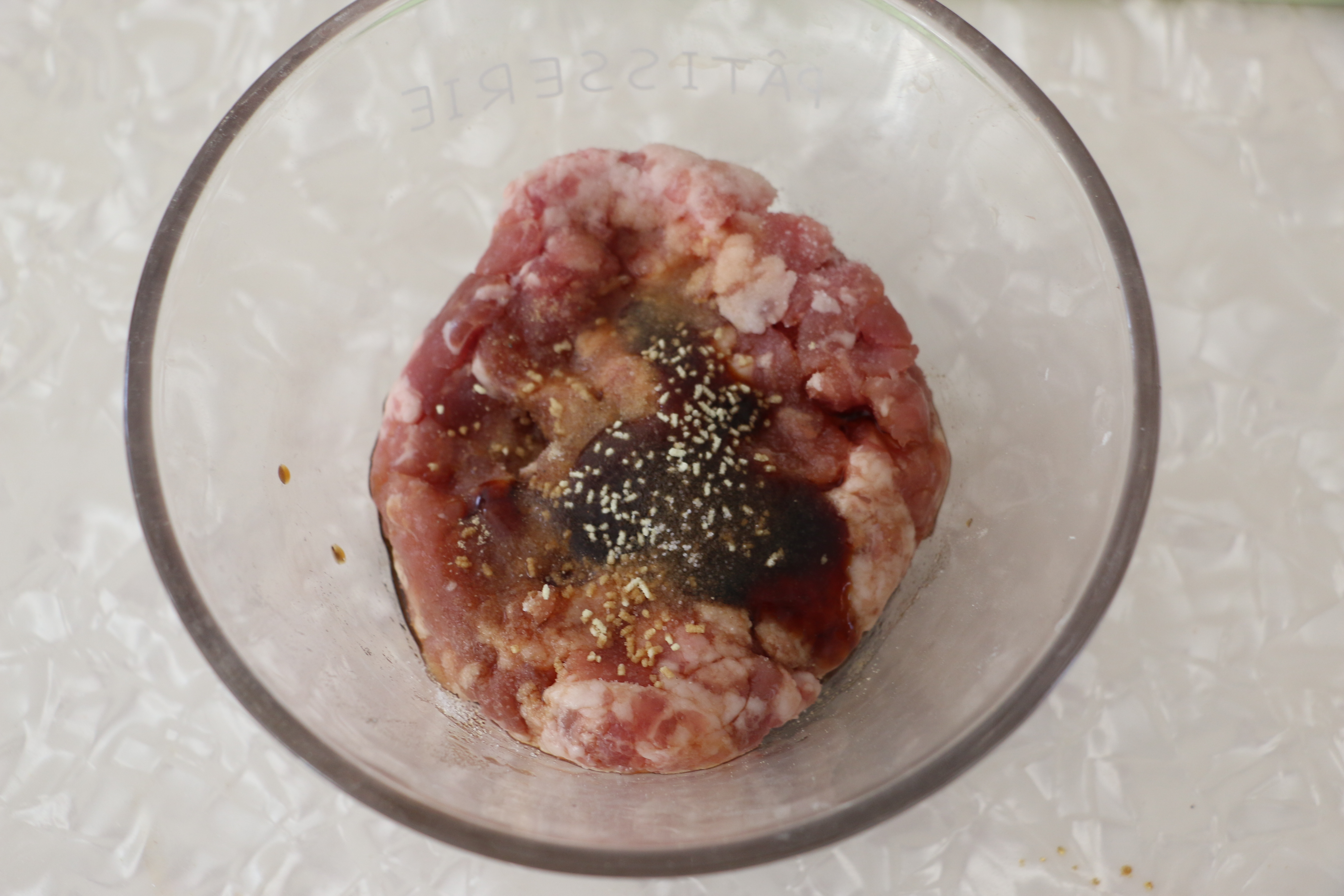 开春，菜市场遇见它别手软，买回来蒸着吃，鲜嫩营养，吃了还想吃