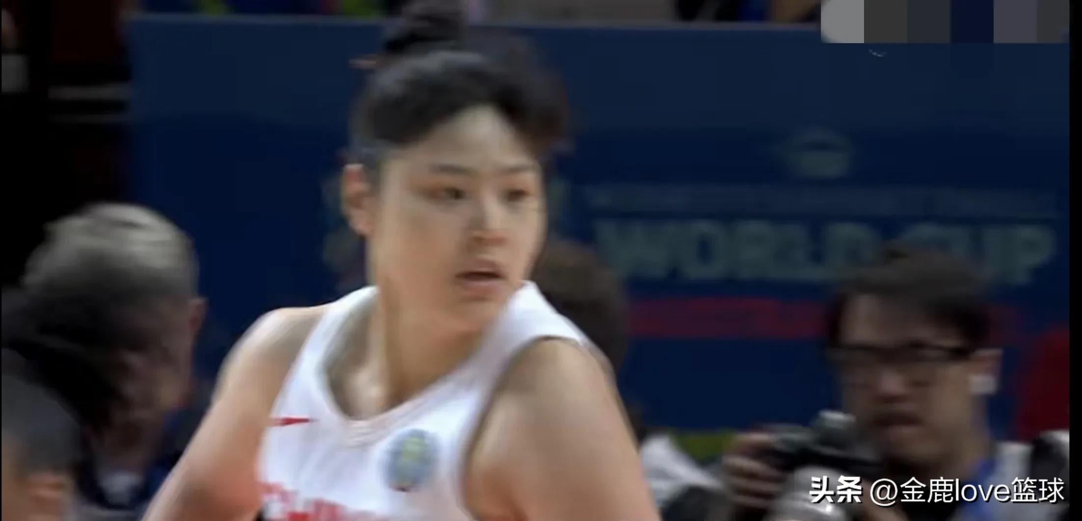 在线看nba直播免费33(正在直播：中国女篮VS美国队 巅峰对决 冲击金牌)