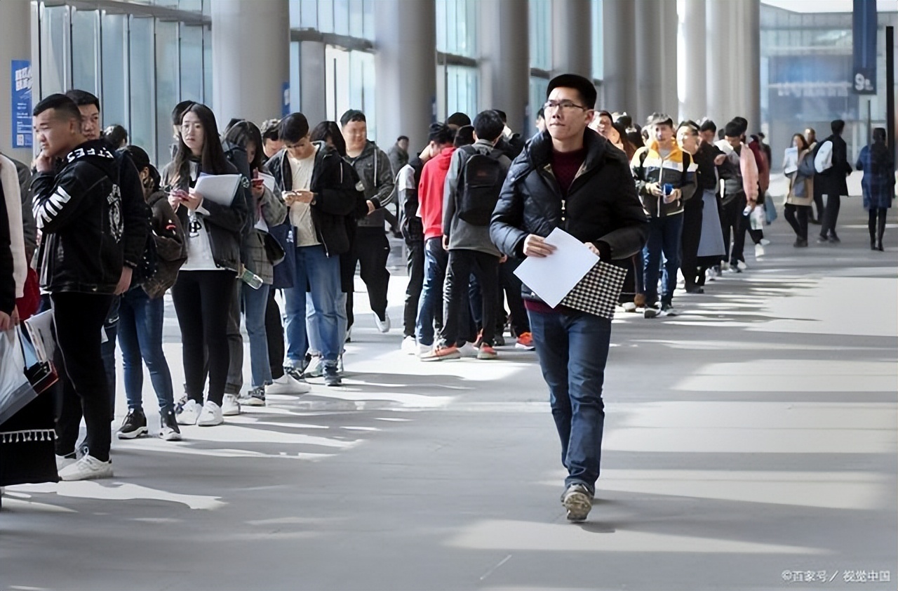 又一国企公开招聘，月薪8000起步，有40个岗位，往应届生都可报名