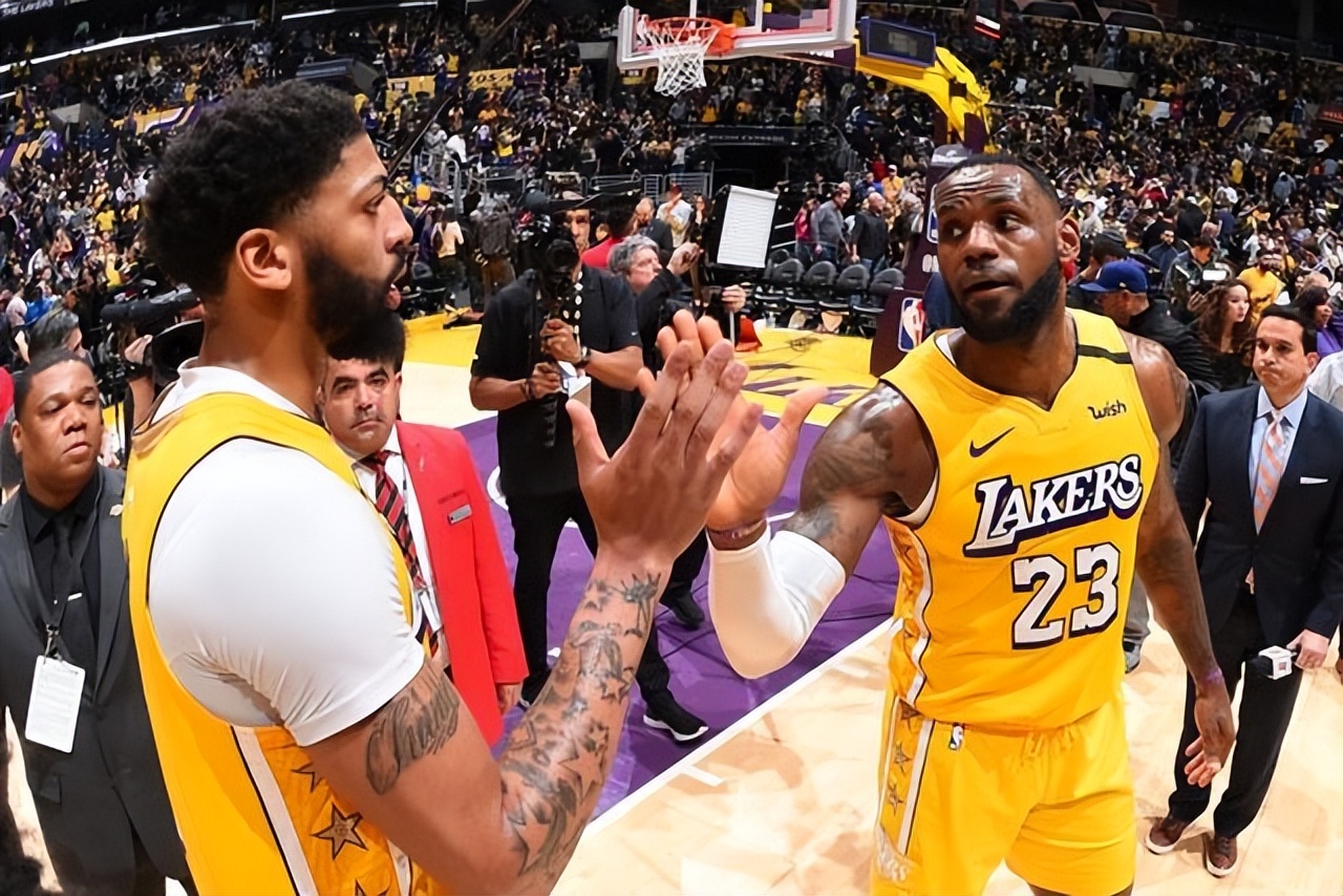 nba人有哪些（生涯一直被视为球队核心有几位球员？NBA仅4人做到 现役詹姆斯上榜）