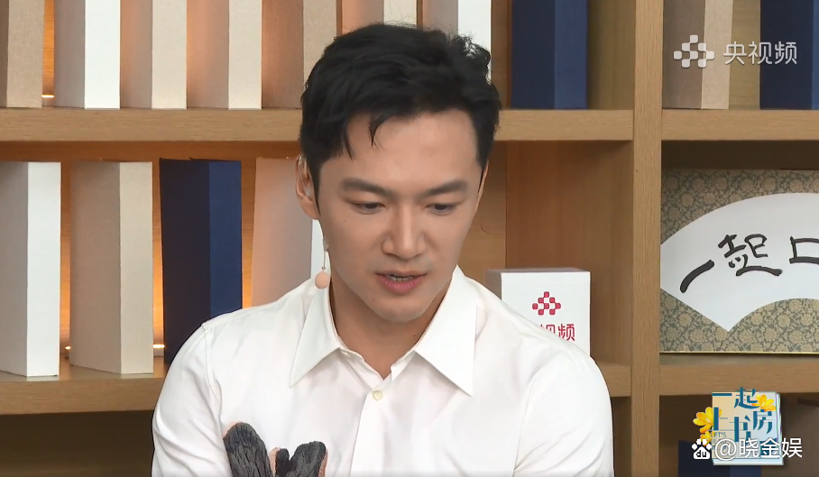 张韬：健将的身板王子的心，每天都会“跑8公里”和“抽彩虹卡”