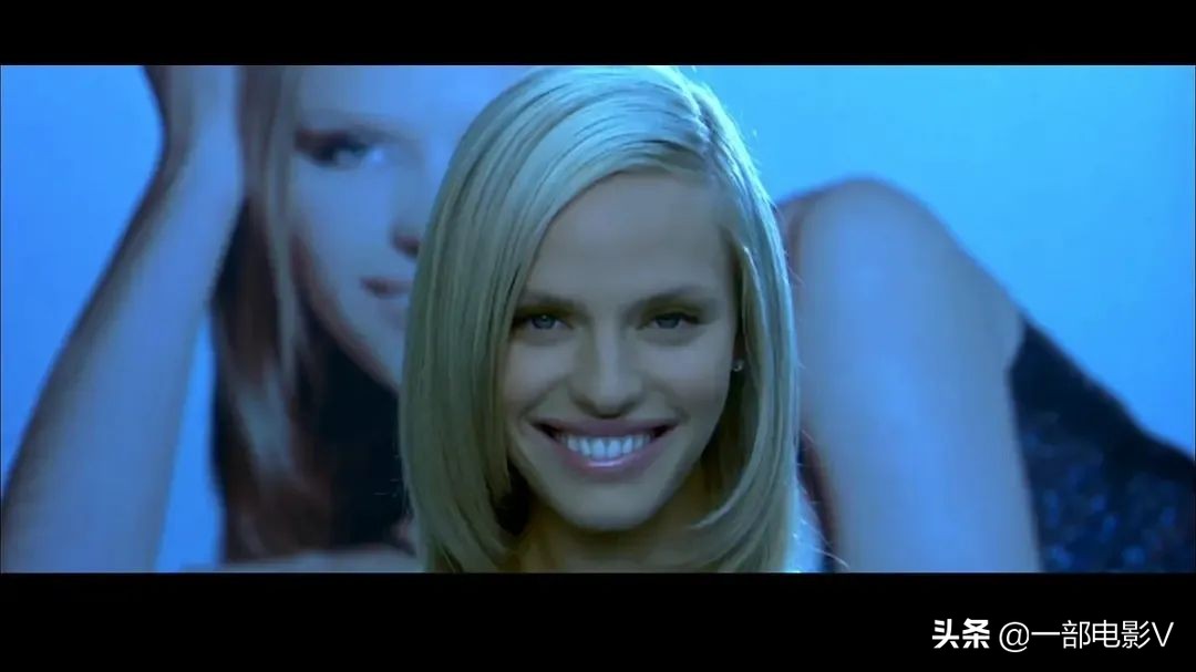 受人追捧的女明星，竟然只是个骗局《西蒙妮》