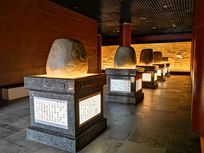 我国唯一流传至今的传国神器：蒋介石抛弃的石头，却成了镇国之宝