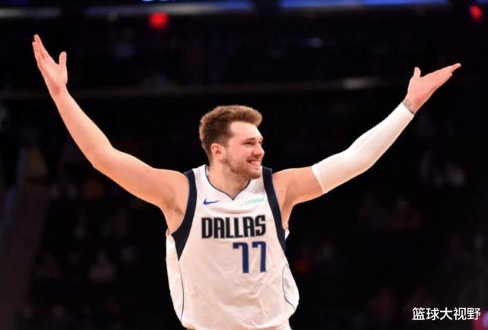 东契奇为什么不能闪耀nba（轰下30+10+10，成队史第一人，这就是东契奇无缘全明星首发的原因）-华海博客