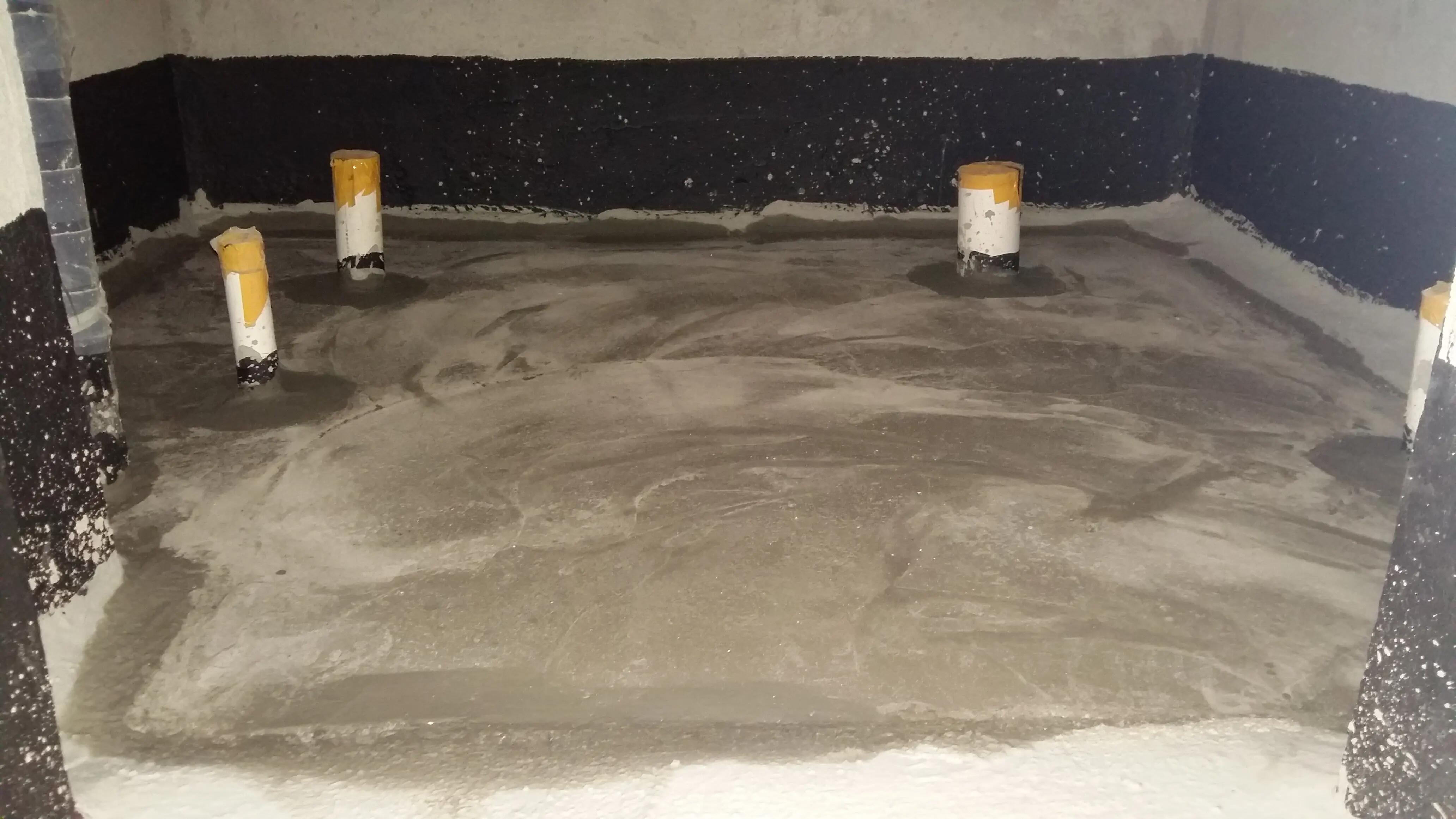 卫生间里常年潮哄哄，工人检查完直言：你家的干湿分离就是摆设