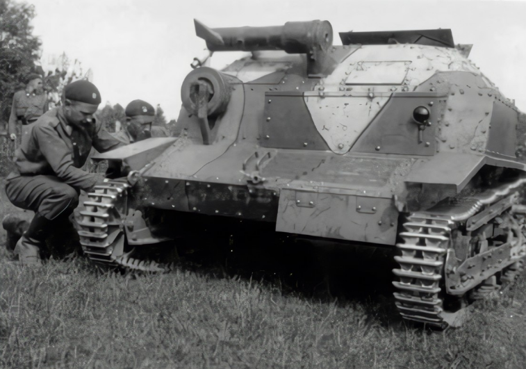 奥利克是什么（他是波兰二战英雄罗曼·奥利克，摧毁10辆坦克，击杀德国公爵）