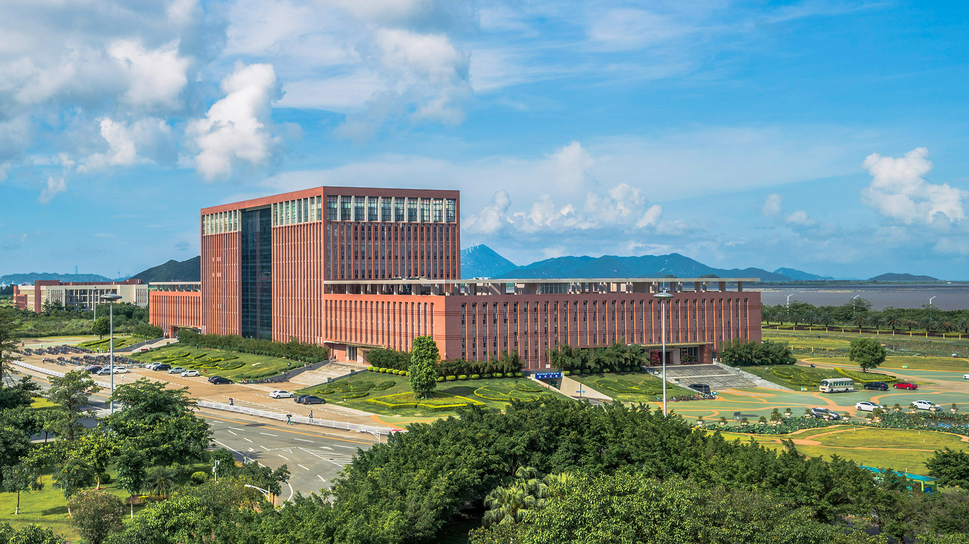 广东技术师范天河学院(大局已定！广东一所独立学院转设，三所悬而未决)