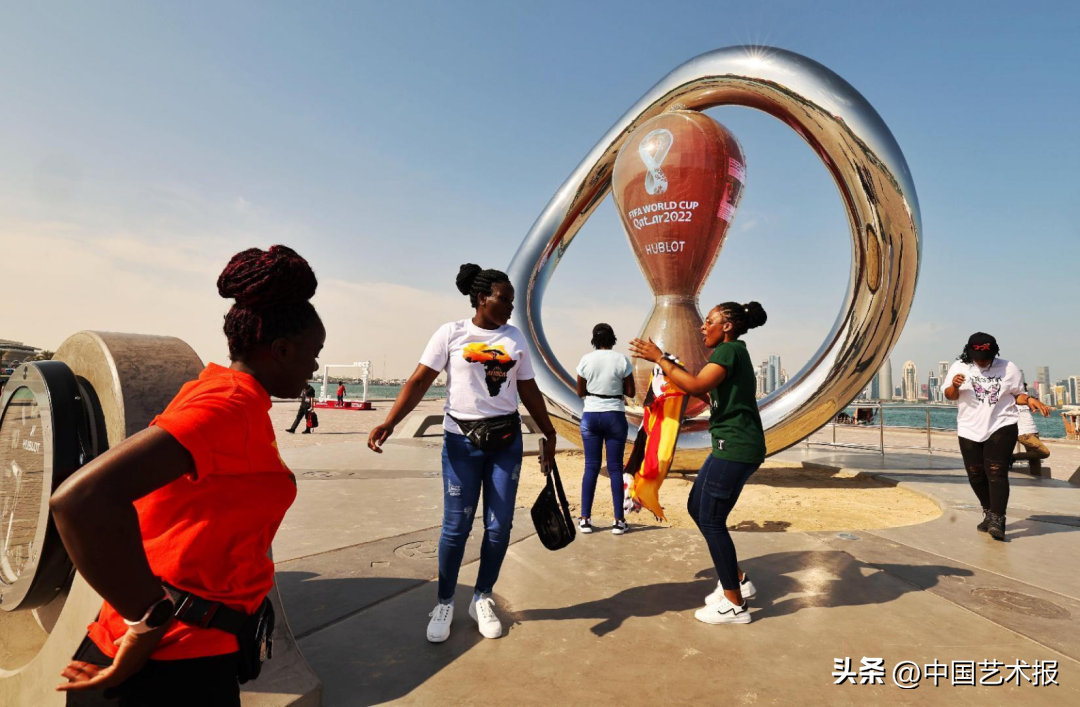 2022世界杯口号（世界杯特别贡献奖获得者刘占崑｜2022卡塔尔世界杯：现在就是一切！）