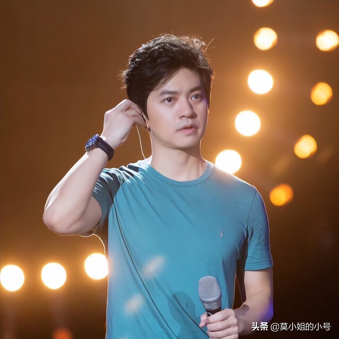 独宠爱妻，不炒绯闻，个个情史干净，这8位男星堪称娱乐圈清流