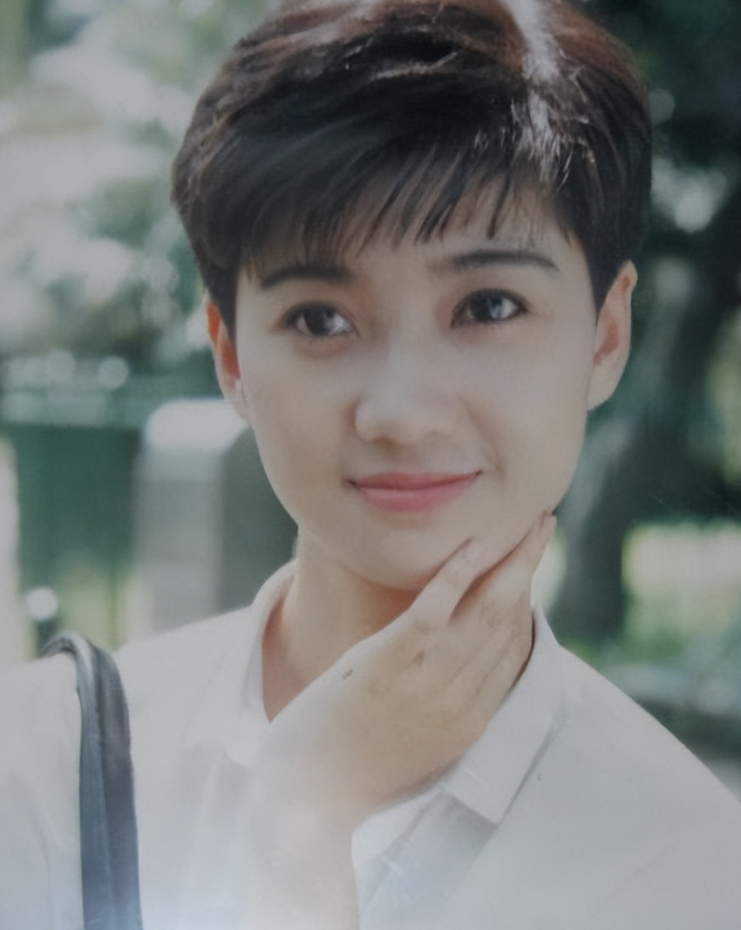 王玉玲:凭琼瑶剧走红,29岁和男友相约去看活火山,途中意外身亡