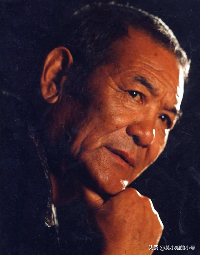 允悲！41岁演员刘伯勋突发心梗去世，12天之内已有8位名人过世