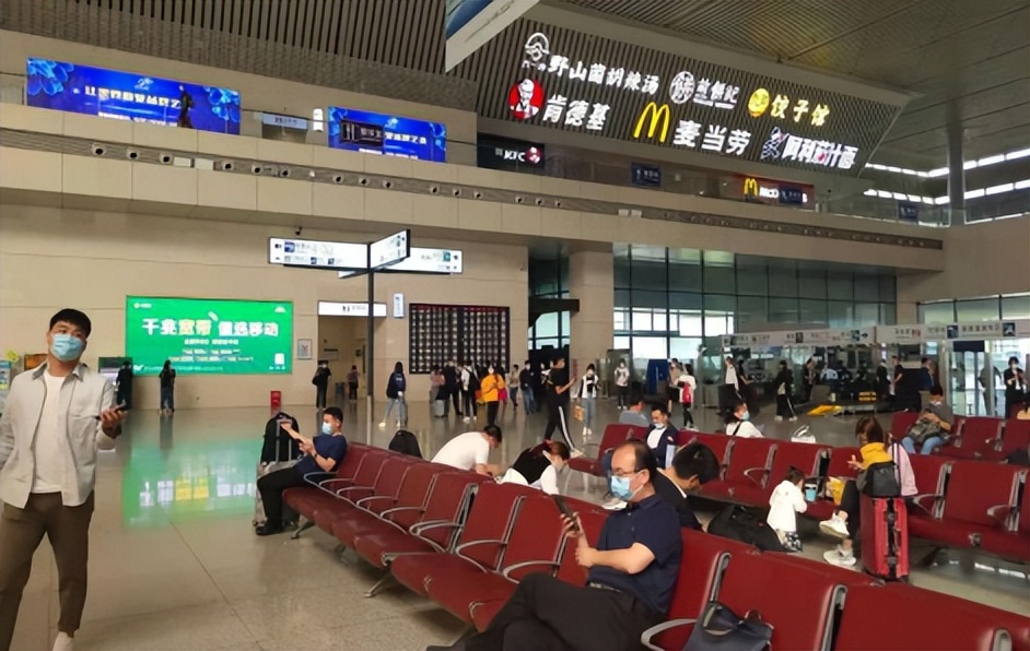 郑州东站高铁广告投放，腾众传播解锁郑州高铁媒体广告投放价格