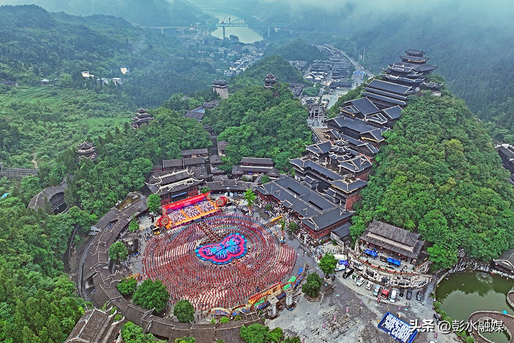 2023·第十二届中国乌江苗族踩花山节盛大开幕