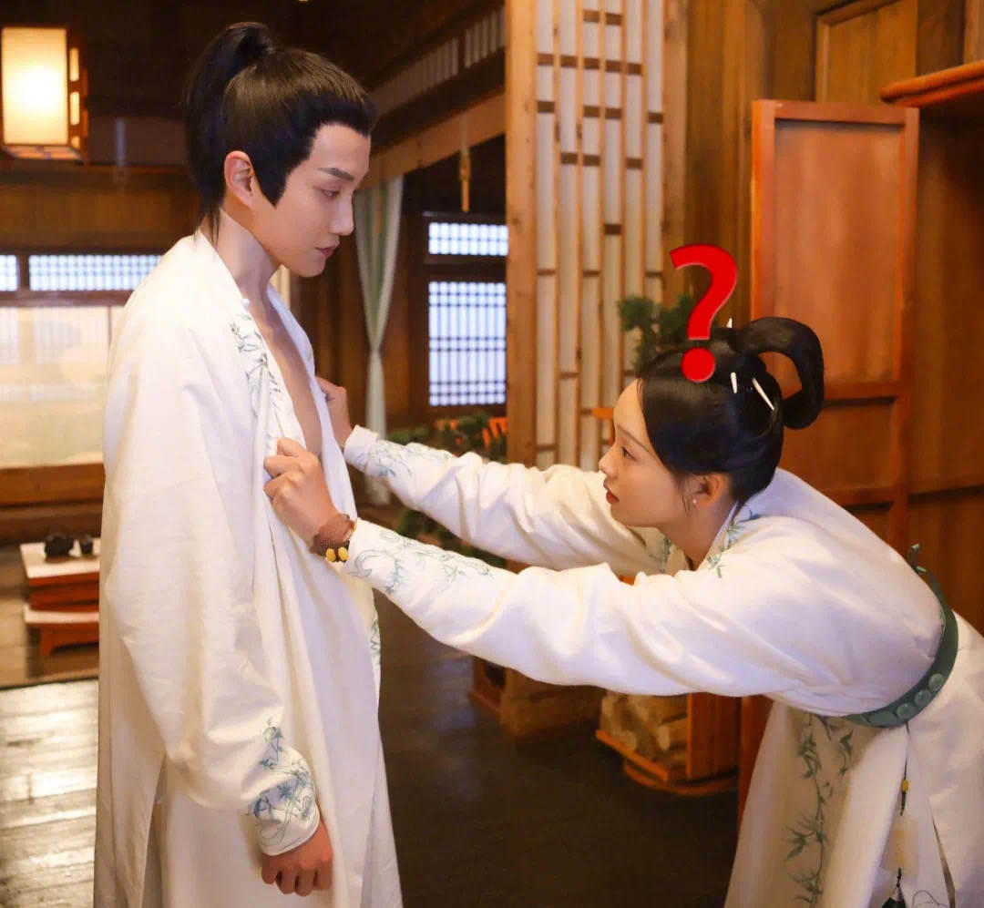 影帝影后多敬业？有人生吞12枚鸡蛋、鼻子被打歪，有人为戏锯门牙