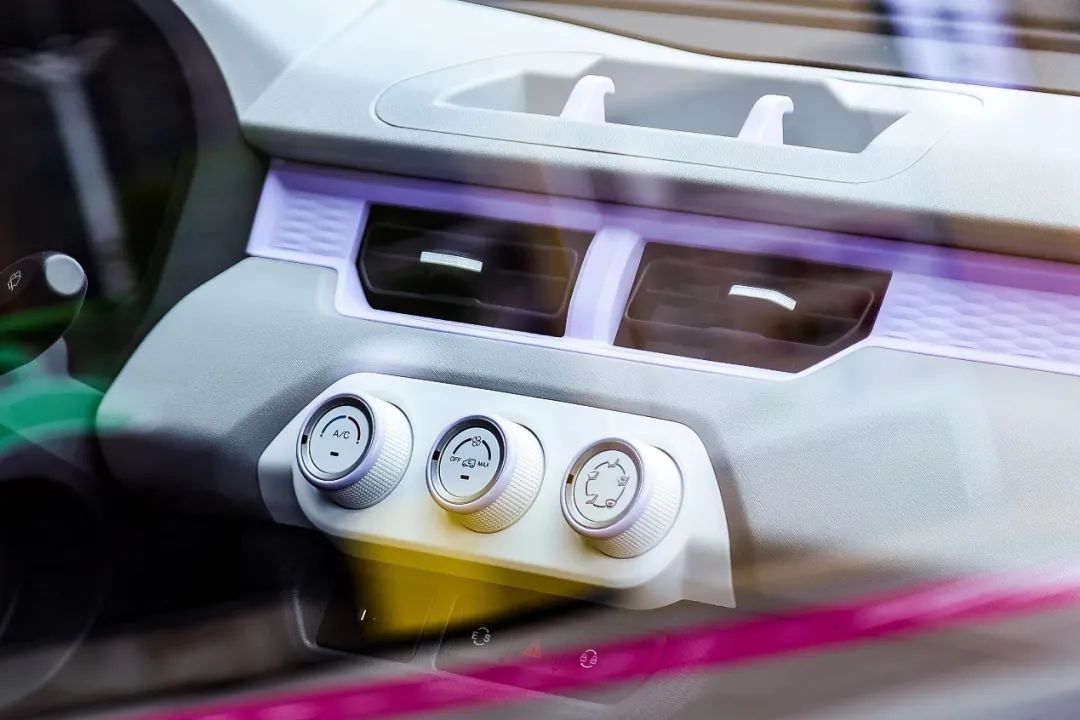 对比MINIEV，5万块的奇瑞QQ冰淇淋，味道如何？