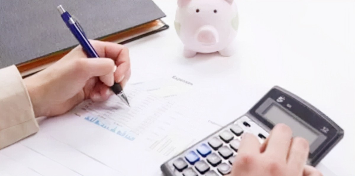 2017年，安徽一女会计贪污1158万，给男主播刷百万“钻石”