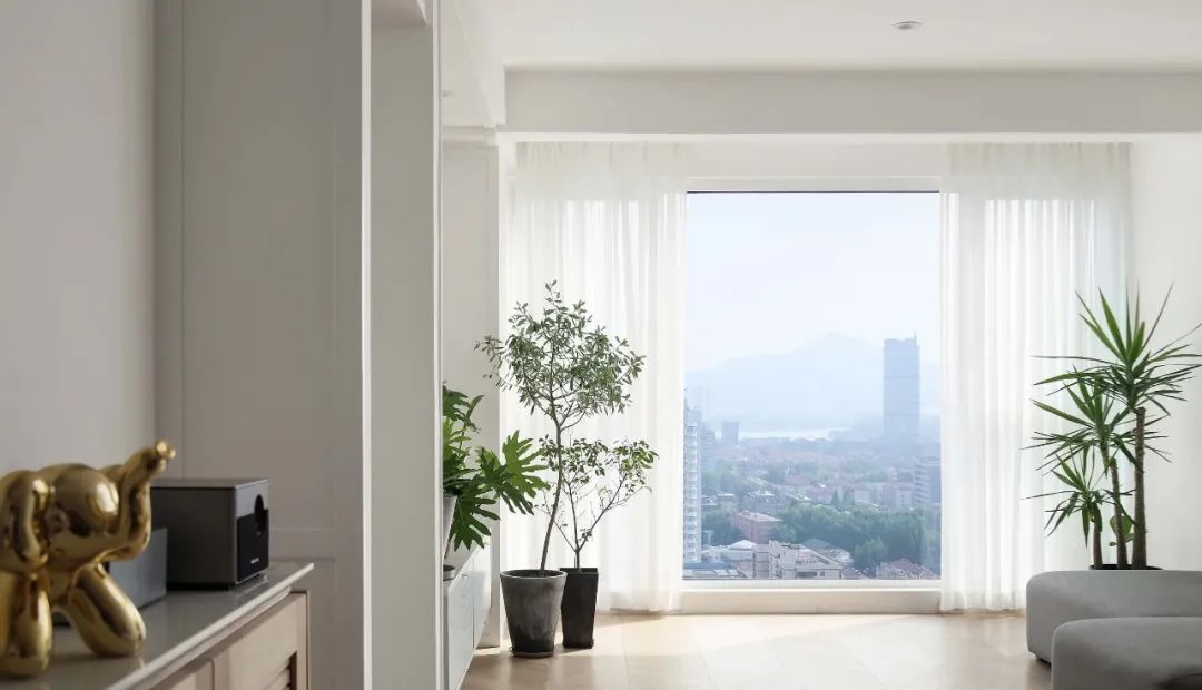 【平價裝潢設計相關資料】120m²暖意一人居：大套房+客餐廳LDK化，這個家美出新高度了