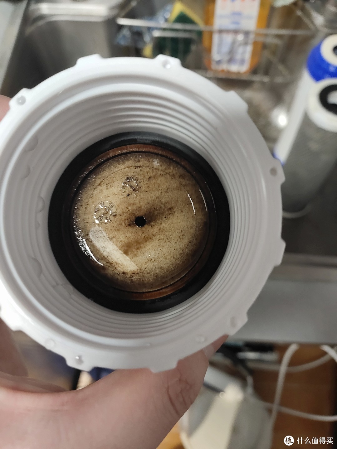 使用1年的净水器滤芯有多脏！百元解决全屋净水，一学就会