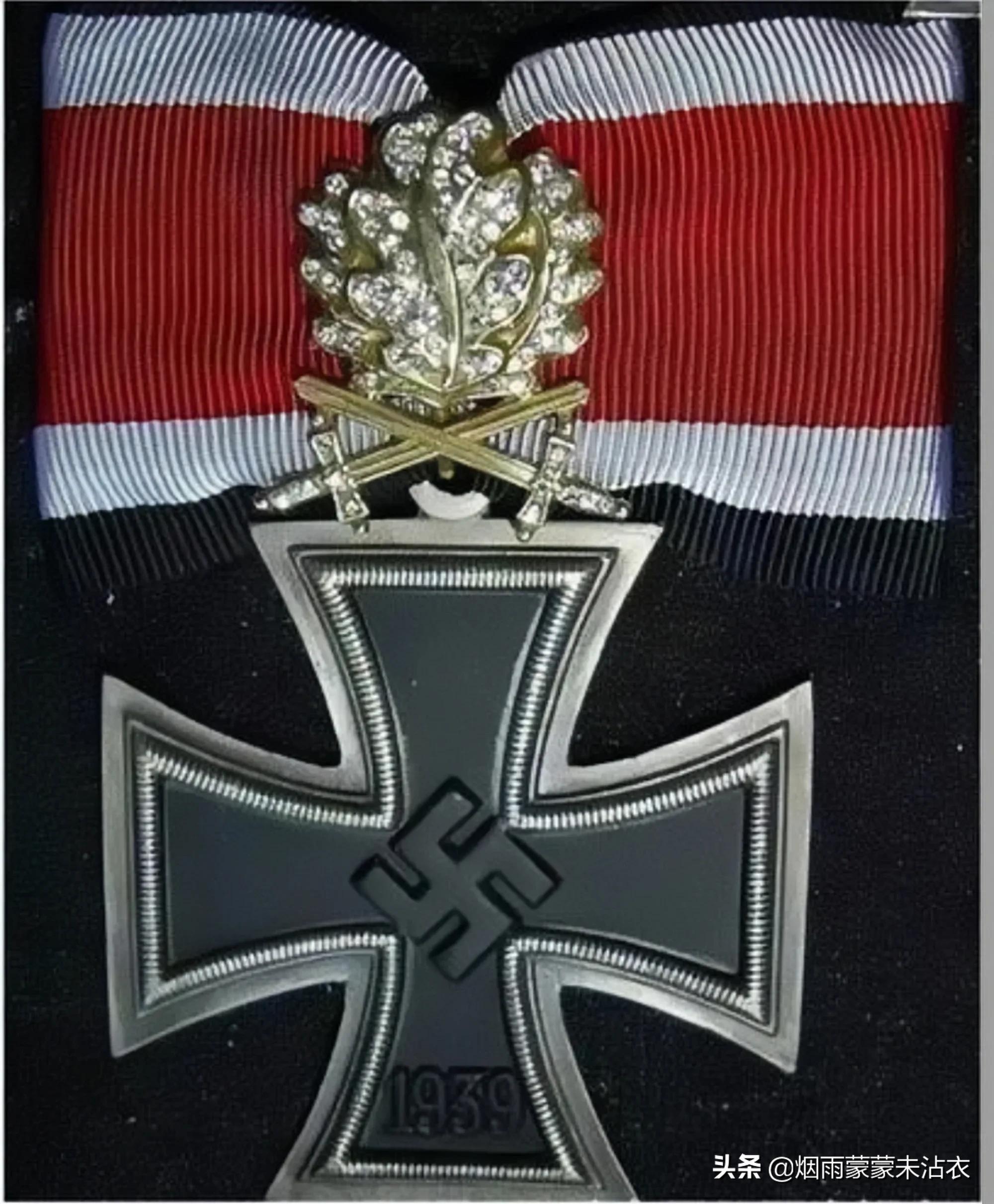 图文详解二战德国铁十字勋章的等级,佩戴方式及相关勋章