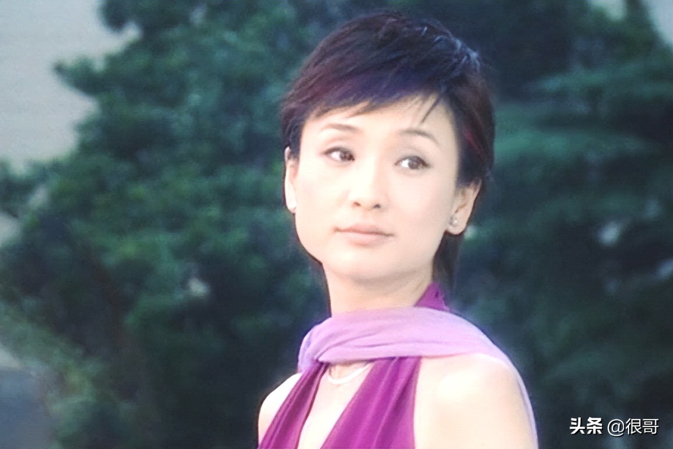 金铁峰：刘奕君同学，因演日本人成名，如今在幸福到万家中扮莫总