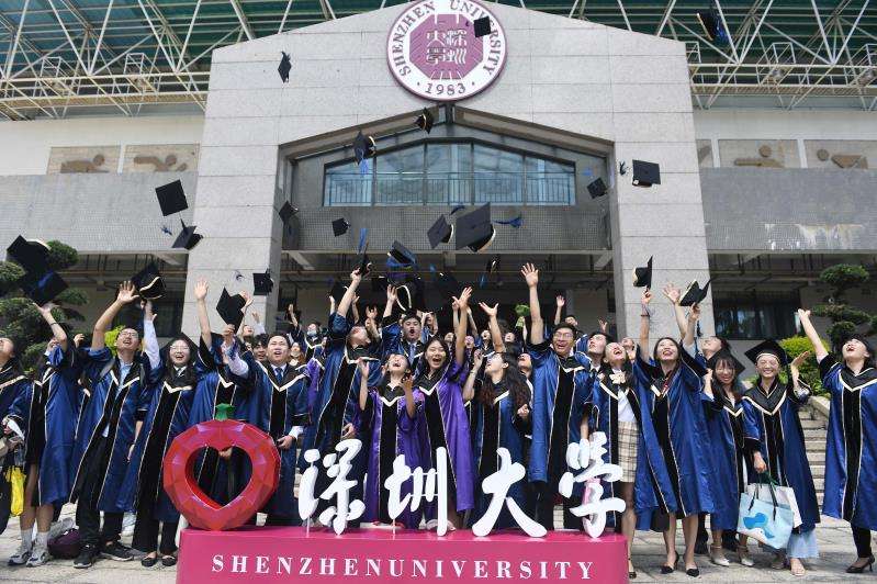 深圳大学领导班子一览，工科大科学家领衔，6位文武双全副校长