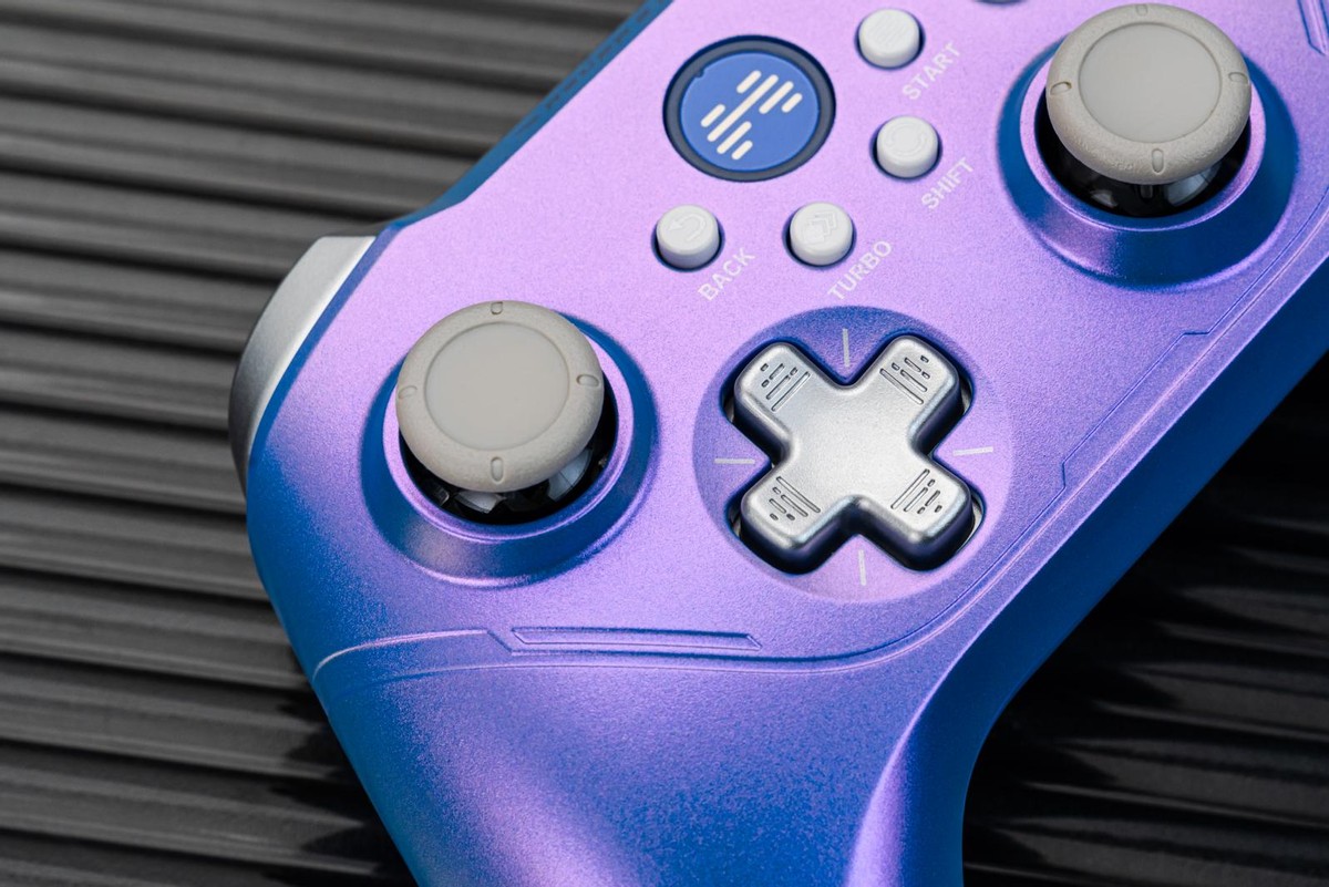 颜值与操控兼具,北通阿修罗2 pro  星云游戏手柄测评