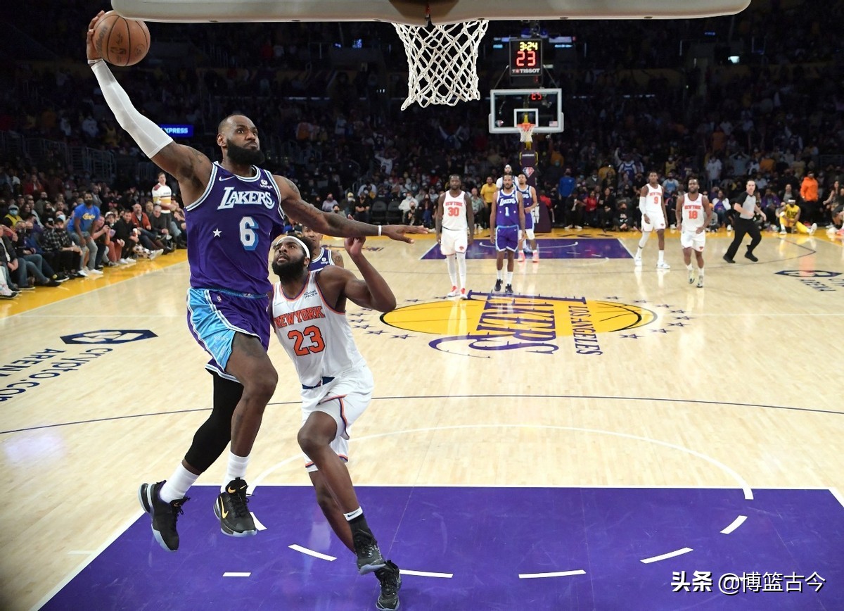 nba为什么禁止刷分(为什么垃圾时间刷分？詹姆斯此举有大智慧，因为历史只会记住数据)