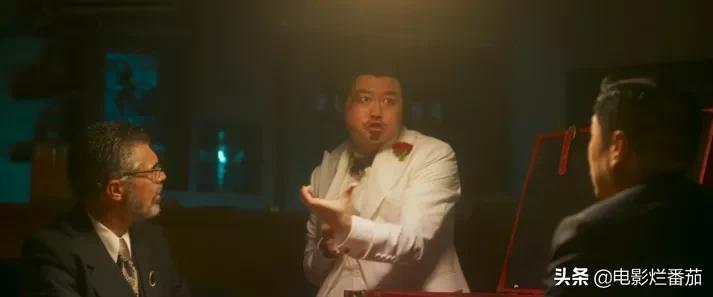 13天破20亿！2022年初这个无名之辈的表演，让我爆发出久违的大笑