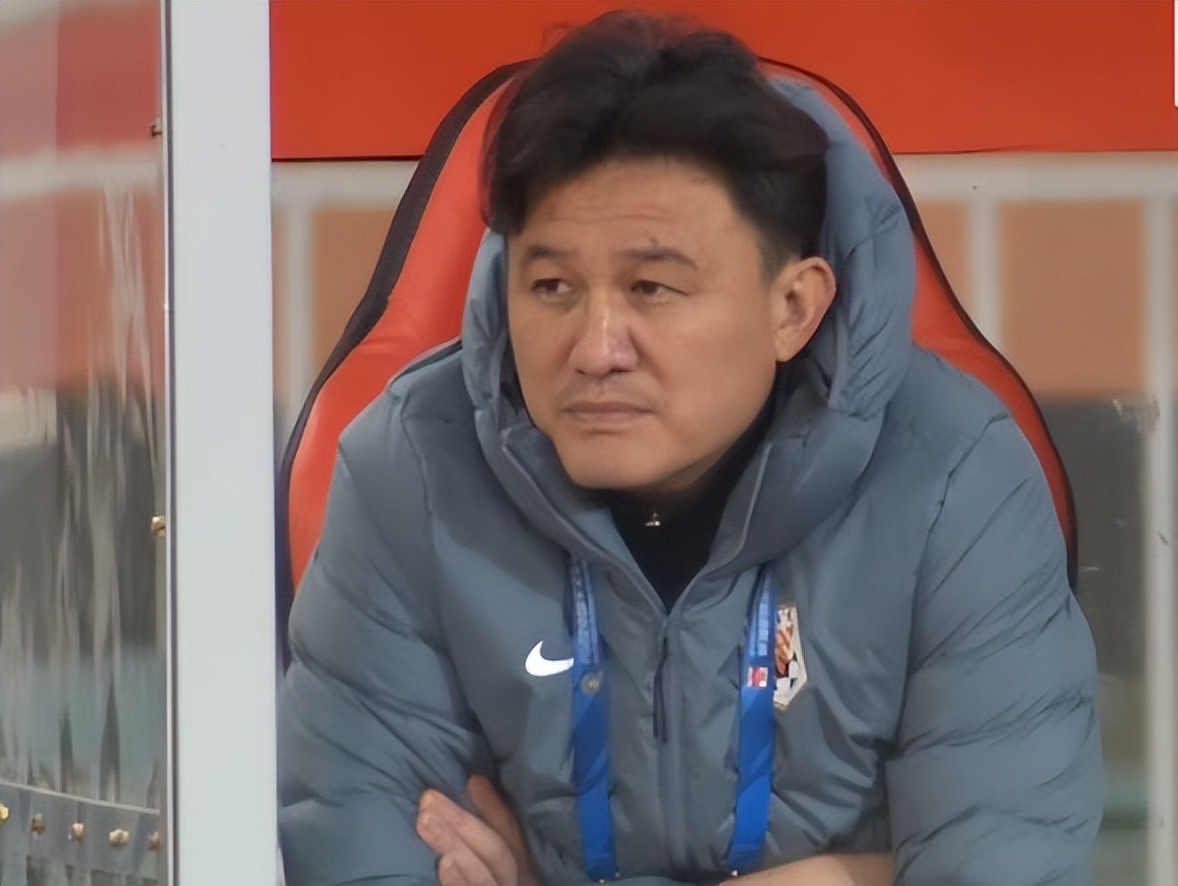 郭田雨复制C罗庆祝动作!山东5-0武汉!排名反超三镇,领跑积分榜