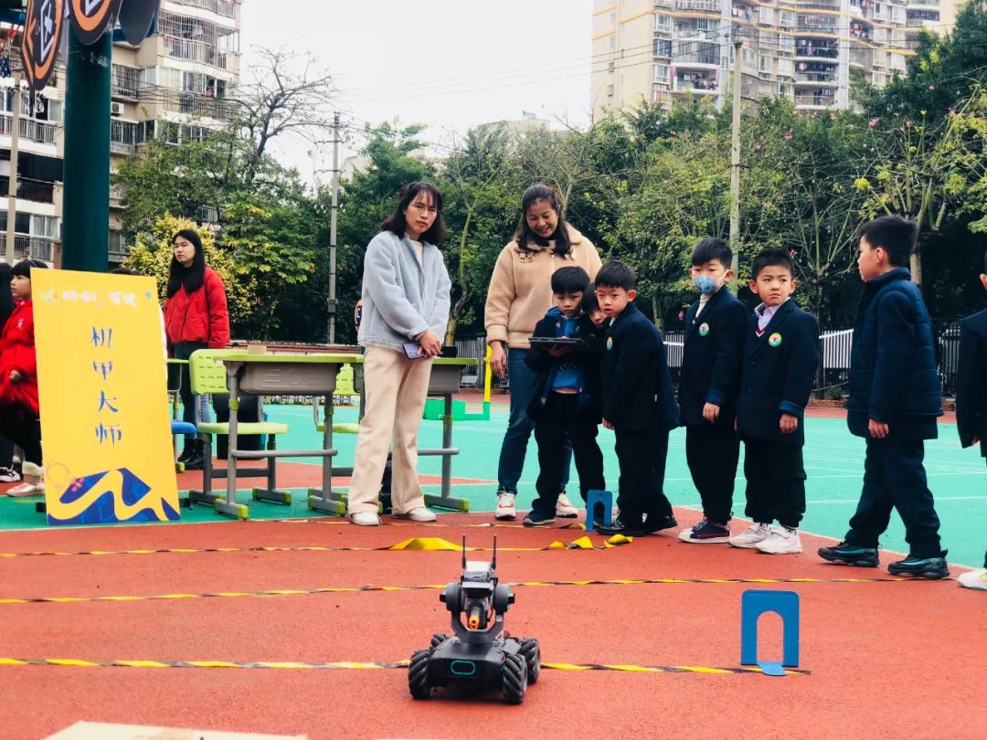 助力课后服务全覆盖、“鸿合三点伴”为学校素质教育“量体裁衣”