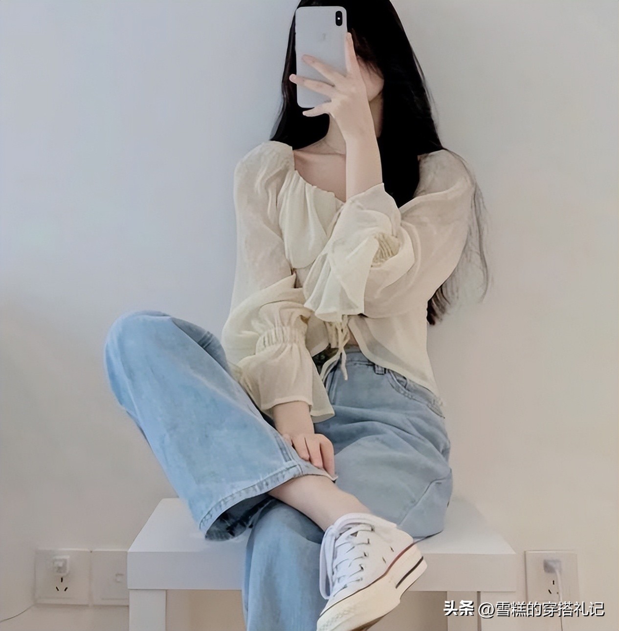 今秋上衣流行“穿短不穿长”，时髦显瘦显腿长，小个子都爱上了