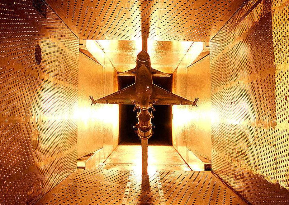 ĳ���Ѿ�ͻ����ĳ20�ķɿؼ�����ʵ��ģ�Ͷ������ˣ�