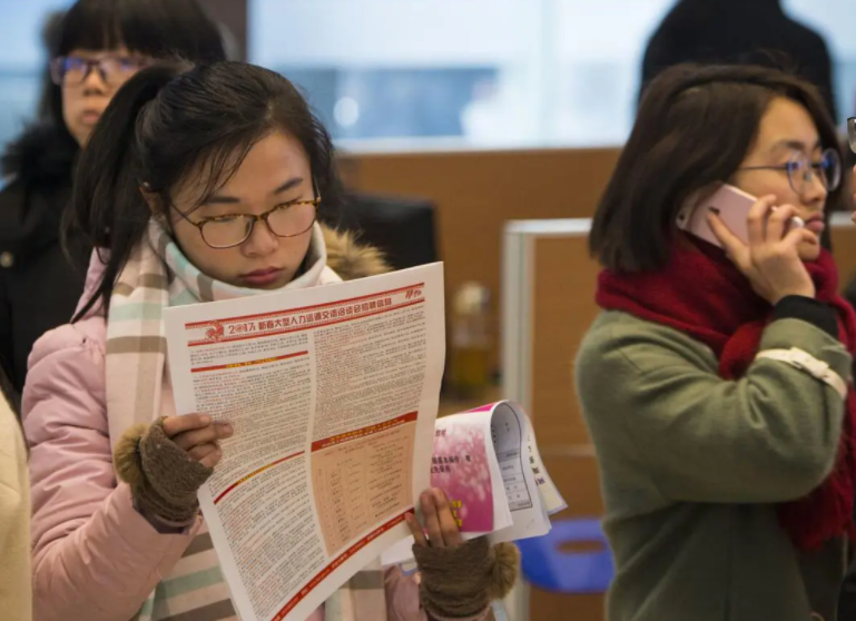 南京大学博士面试被拒11次，用人单位给出真实理由，既现实又扎心
