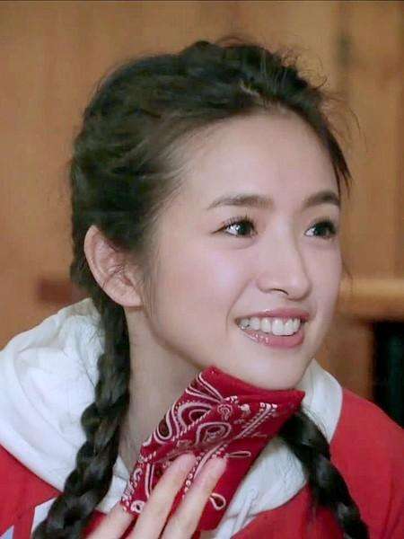 16岁赚钱养家22岁立遗书，为怀孕生吃田鸡，林依晨的苦远不止于此