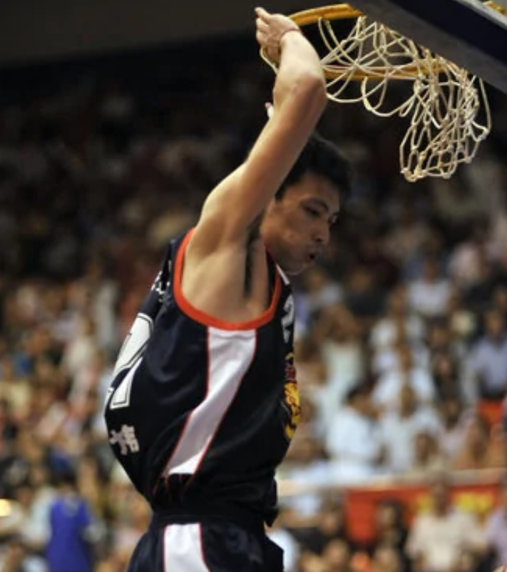 nba上有哪些勤能補拙的人（8年7冠！廣東宏遠頭號福將！可能是史上最低調的第六人）
