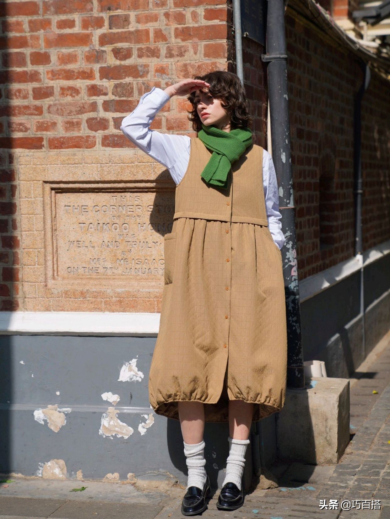 学生党与时尚无缘？自然随意的文艺风初春穿搭，只一眼就让人心动