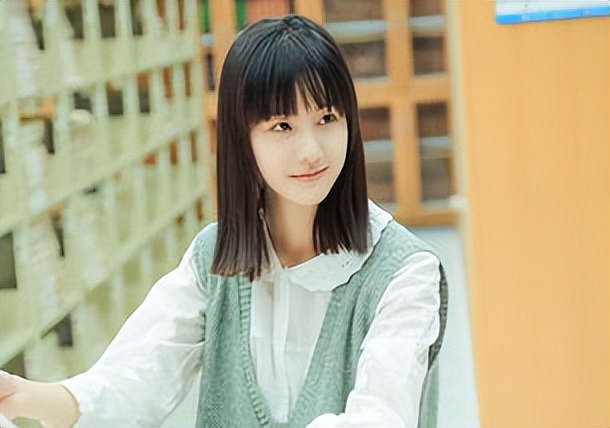 颜值不足脖子凑！这8位女星的天鹅颈太优越，气质一下就出来了