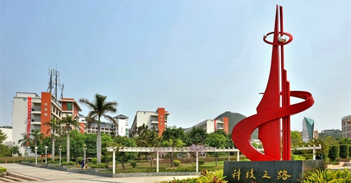 文科最吃香的专业（文科生大学该选啥专业）