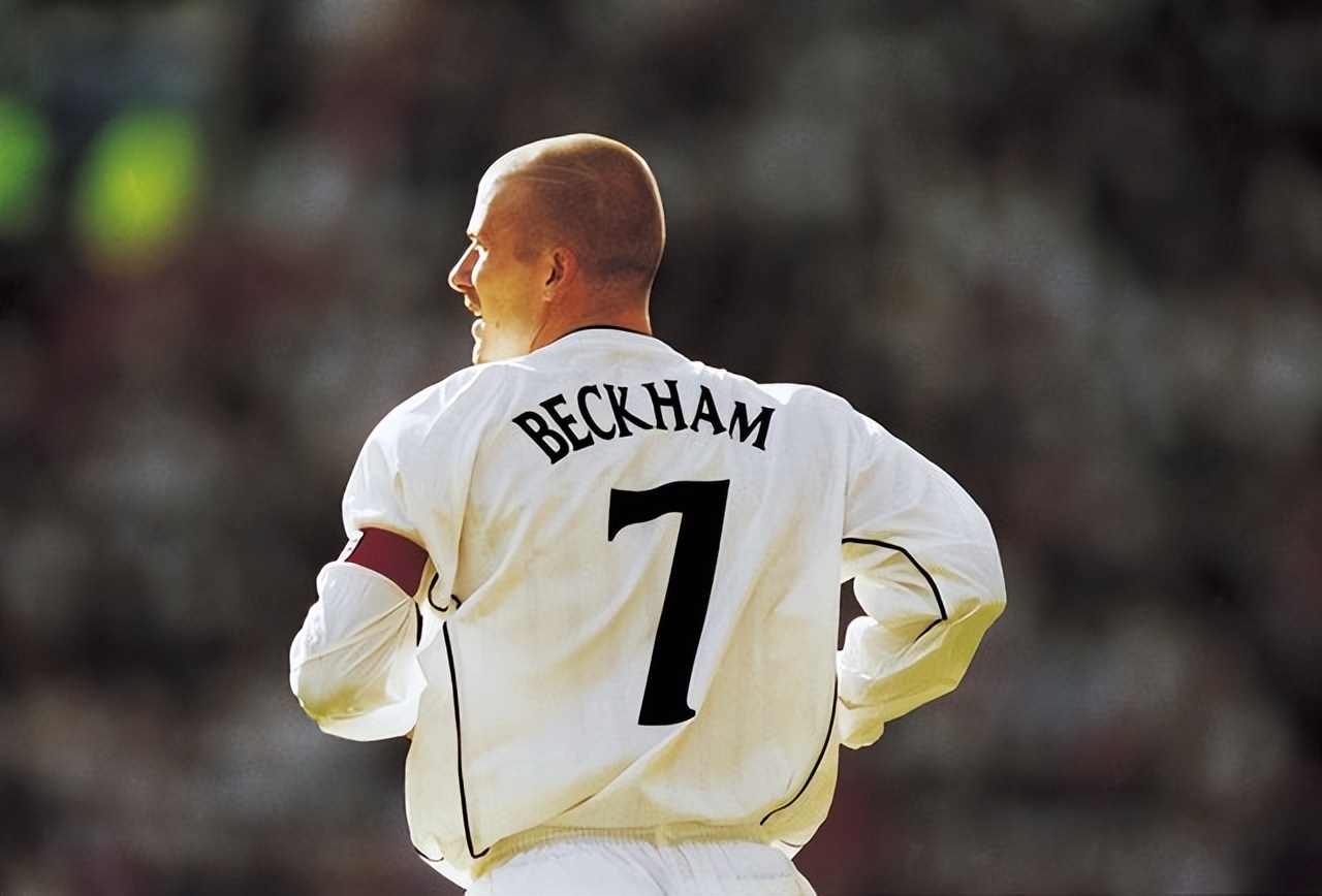 1998年世界杯贝克汉姆进球（生涯最佳进球！让贝克汉姆从过街老鼠，重新成为国家英雄的一球）