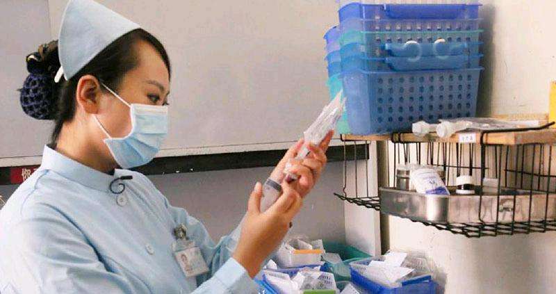 东北女孩8岁身患癌症，3次穿越生死奇迹康复，25岁当护士回报社会