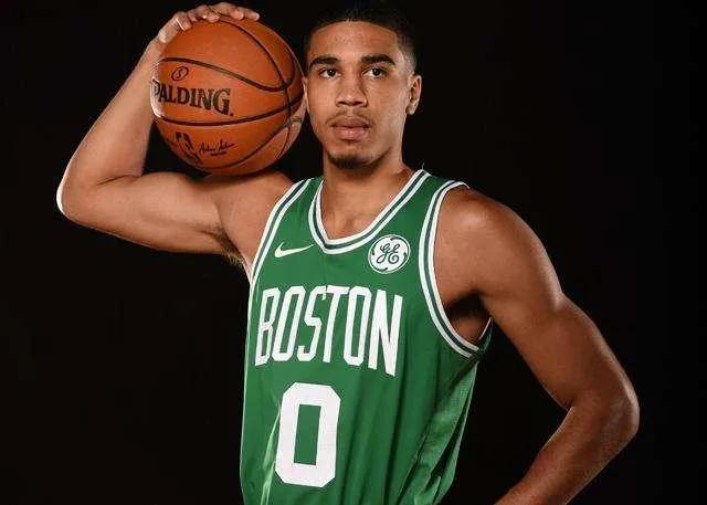 nba0号巨星有哪些（盘点NBA球衣号码球员系列-“0号球衣”，三双王威少率领）