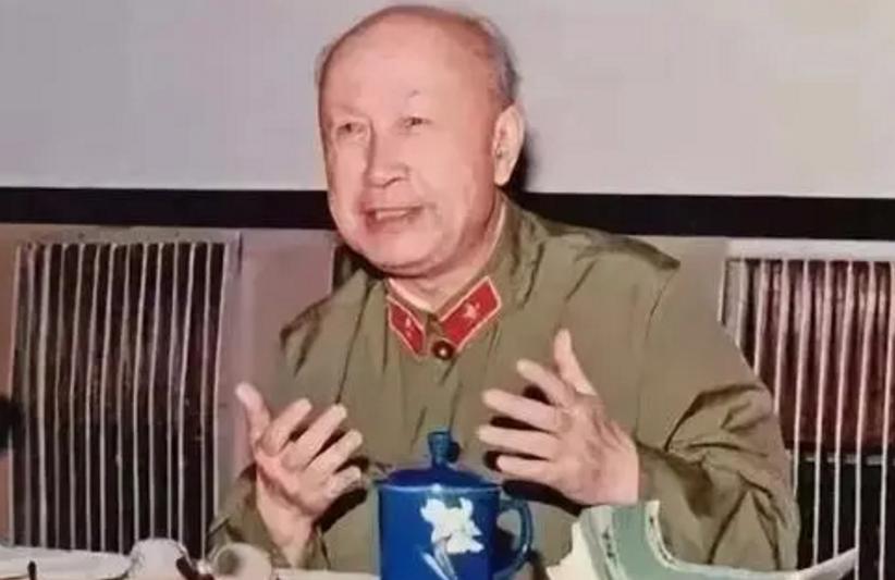 中国导弹之父，回国时遭美国疯狂阻止，怒道：他知道所有核心机密