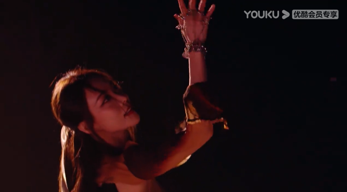 用街舞演绎《大话西游》和《倩女幽魂》，王霏霏程潇谁赢麻了？