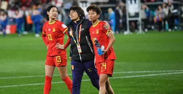 日本怎么看中国女足夺冠（女足击败英格兰！日媒调侃：中国女足如井底之蛙）