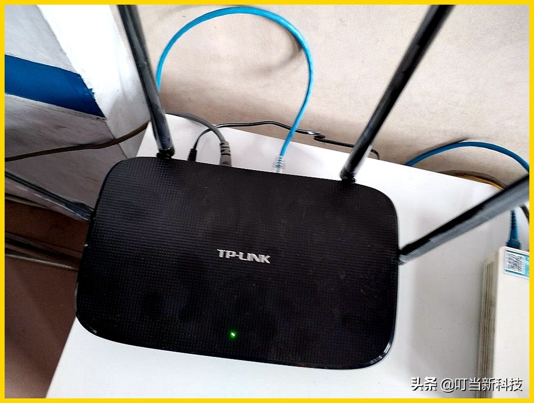 频率为580mhz,它本身只支持百兆,所以必须使用千兆交换芯片rtl8367s